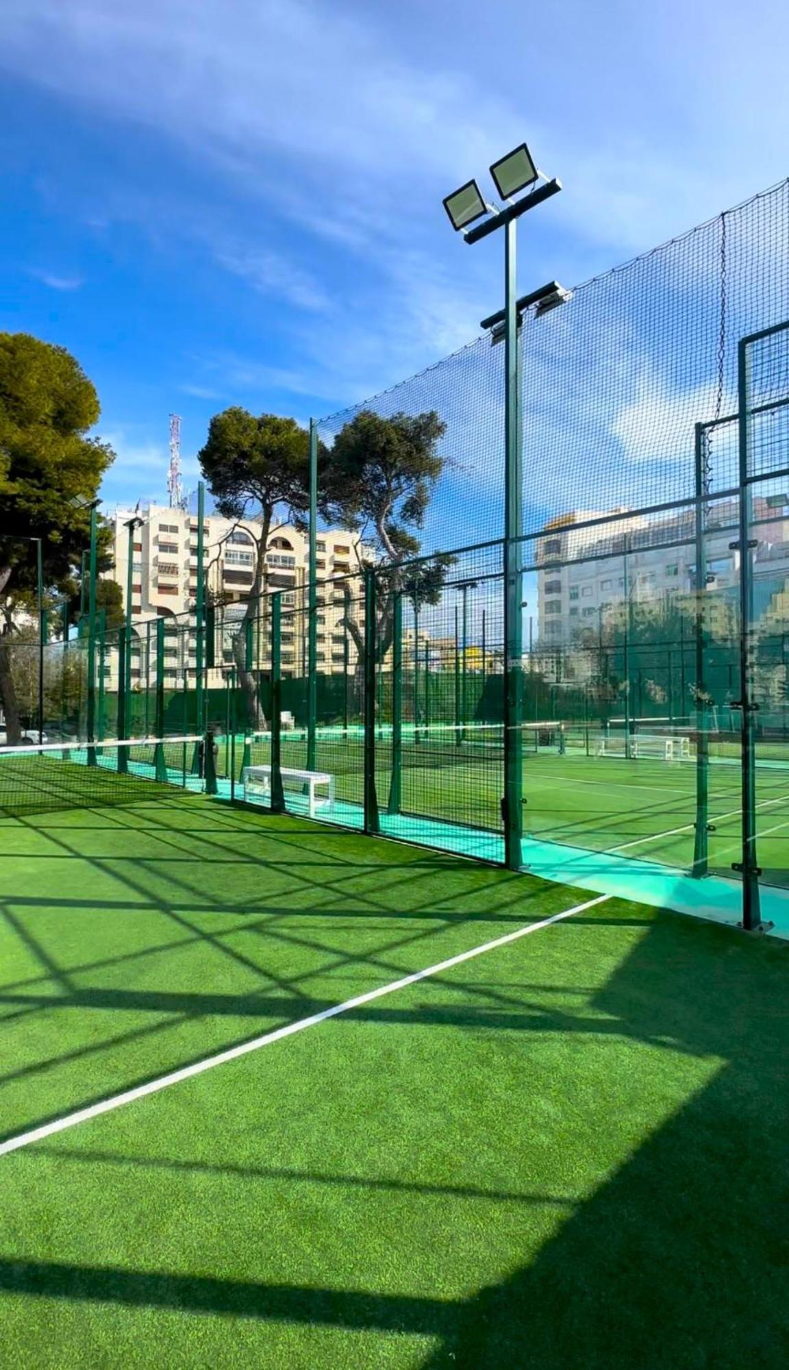 El Minzah Hotel Tangier Exterior photo A paddle tennis court in Madrid